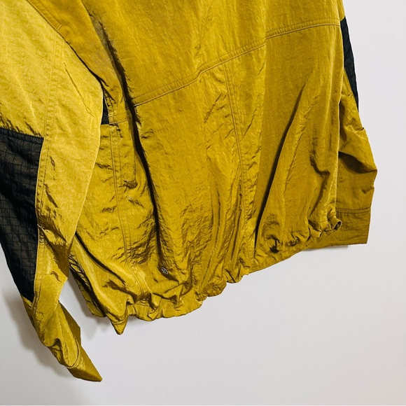 lululemon athletica  water repellant Jacket - Picture 4 of 5